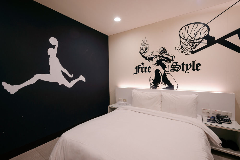 Persimmon Hotel Kota Hsinchu Bagian luar foto