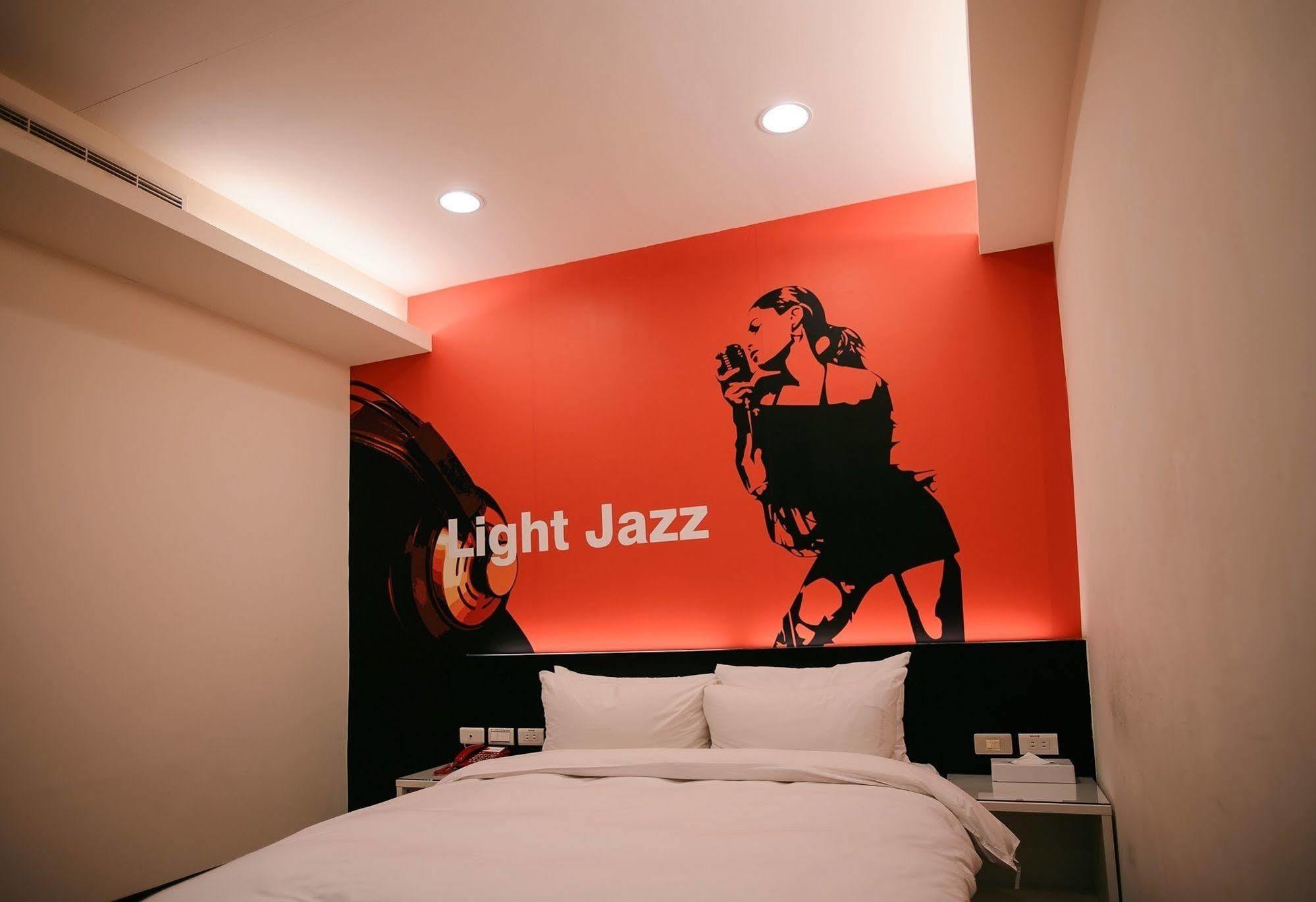 Persimmon Hotel Kota Hsinchu Bagian luar foto
